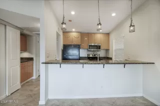 Photo #4: 6750612 Listing