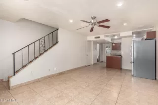 Photo #6: 6750687 Listing