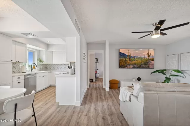 MLS: 6750817 Condo For Sale