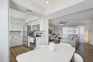 Photo #4: 6750817 Listing