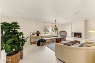 Photo #5: 6751005 Listing