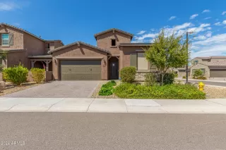 Photo #1: 6751017 Listing