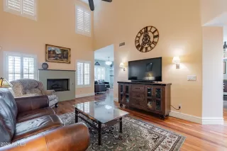 Photo #4: 6751045 Listing