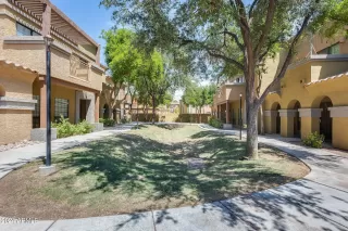 Photo #3: 6751058 Listing