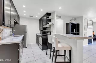 Photo #3: 6751065 Listing 