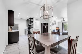 Photo #5: 6751065 Listing 