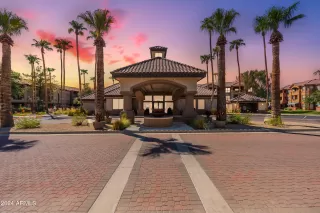 Photo #2: 6751134 Listing 
