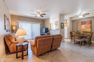 Photo #5: 6751134 Listing 