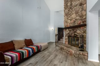 Photo #2: 6751187 Listing 