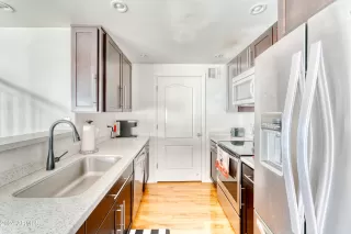 Photo #3: 6751394 Listing