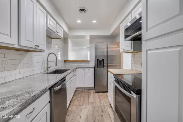 MLS: 6751401 Condo For Sale