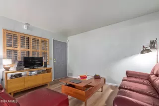 Photo #2: 6751555 Listing