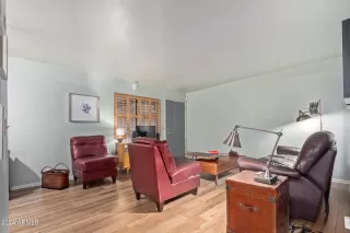 Photo #3: 6751555 Listing