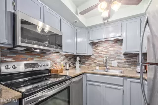 Photo #5: 6751555 Listing