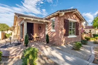 Photo #1: 6751575 Listing