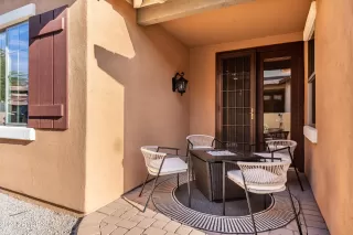 Photo #5: 6751575 Listing