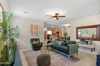 Photo #6: 6751575 Listing