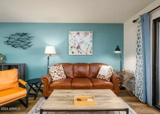 Photo #2: 6751661 Listing 