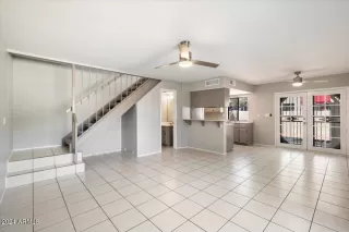 Photo #2: 6751975 Listing