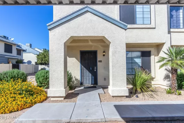 MLS: 6752179 Condo For Sale