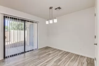 Photo #4: 6752179 Listing