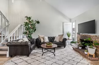 Photo #1: 6752195 Listing 