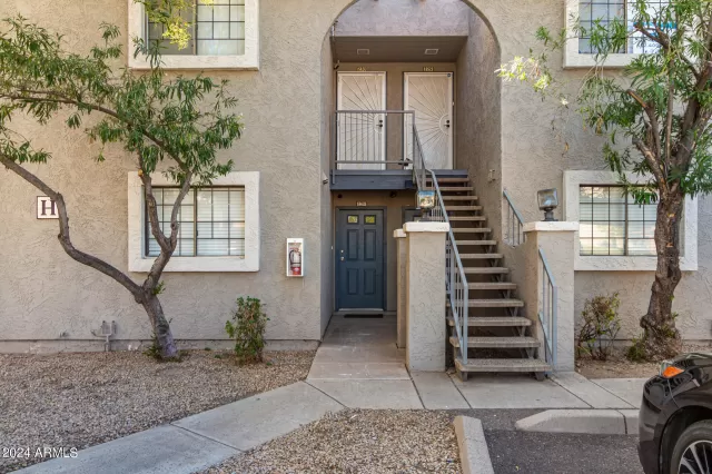 MLS: 6752486 Condo For Sale