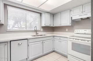 Photo #5: 6752486 Listing 