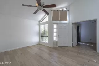 Photo #4: 6752611 Listing