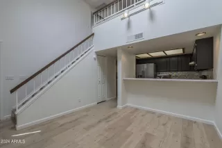 Photo #5: 6752611 Listing