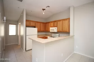 Photo #3: 6752660 Listing