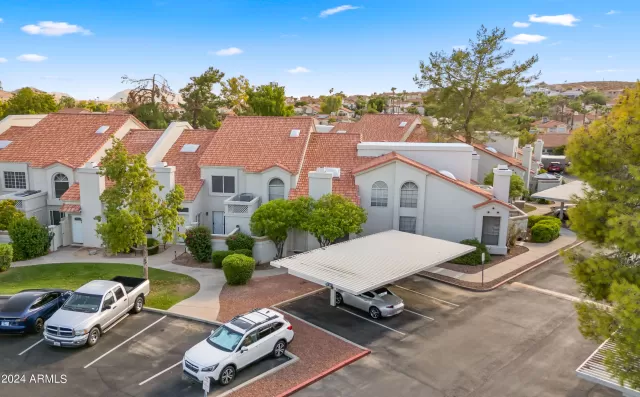 MLS: 6752735 Condo For Sale