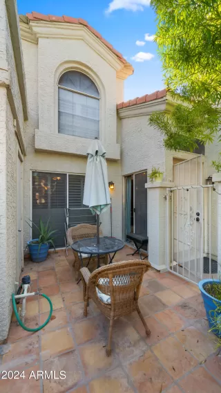 Photo #1: 6752735 Listing