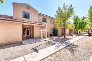 Photo #3: 6752737 Listing