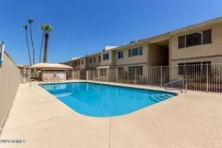 Photo #4: 6752760 Listing