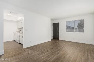 Photo #3: 6752854 Listing