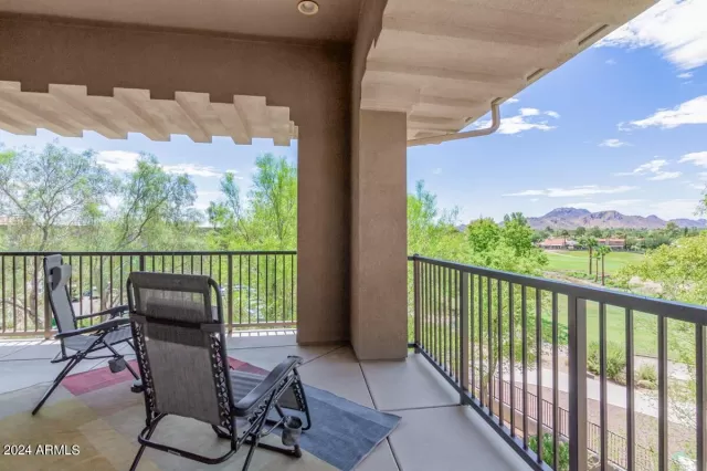 MLS: 6752861 Condo For Sale