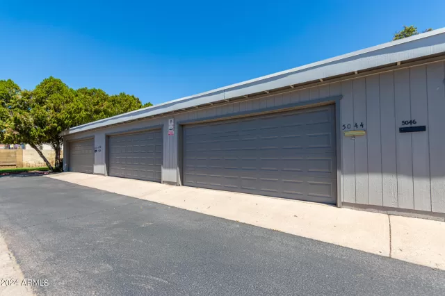 MLS: 6753559 Condo For Sale