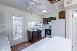 Photo #2: 6753653 Listing