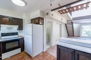 Photo #3: 6753653 Listing