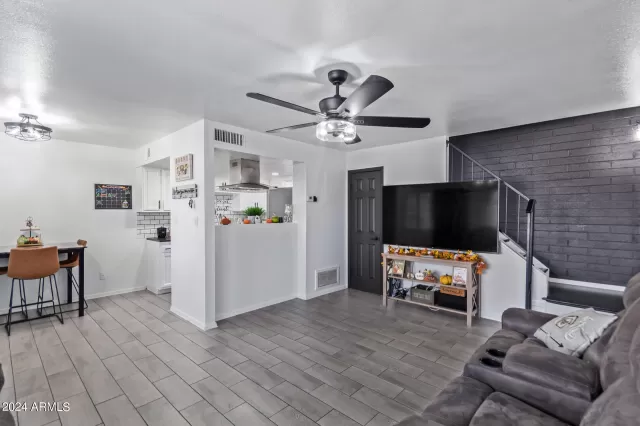 MLS: 6753704 Condo For Sale