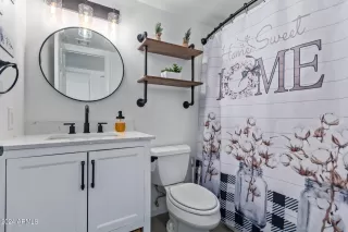 Photo #4: 6753704 Listing