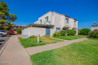 Photo #6: 6753704 Listing