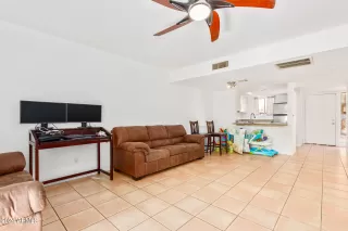 Photo #3: 6753803 Listing