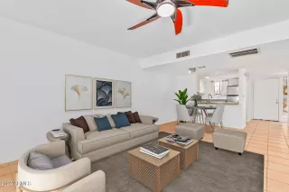 Photo #4: 6753803 Listing