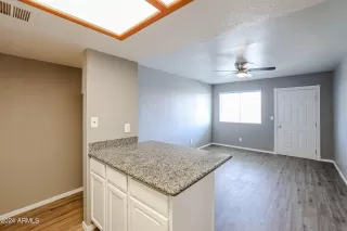 Photo #5: 6753883 Listing