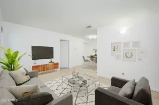 Photo #2: 6753913 Listing