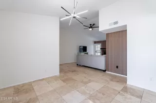 Photo #4: 6754135 Listing