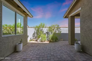 Photo #2: 6754148 Listing 