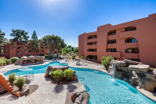 MLS: 6754168 Condo For Sale